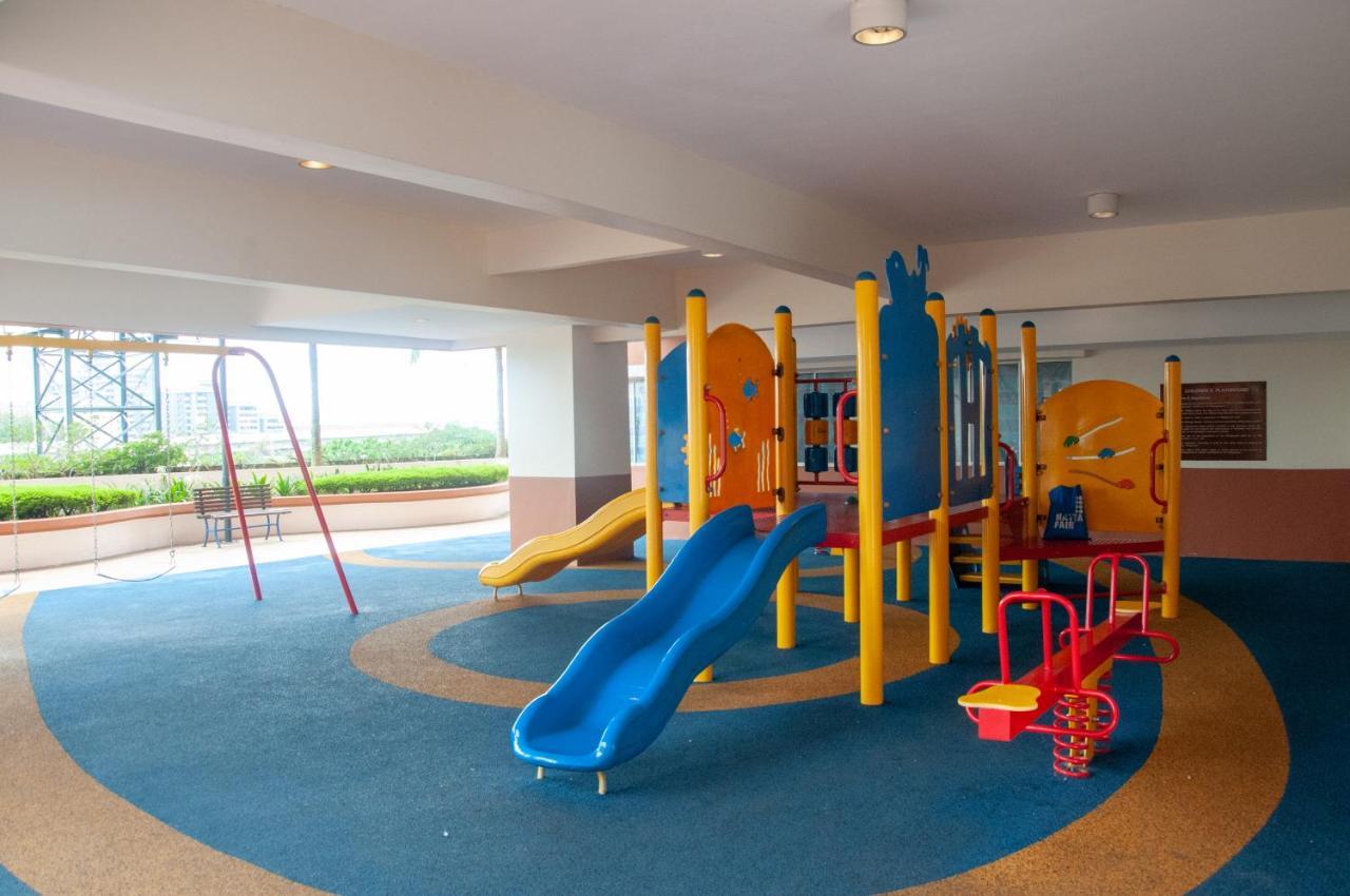 Five H Family Service Apartment Сери-Кембанган Экстерьер фото